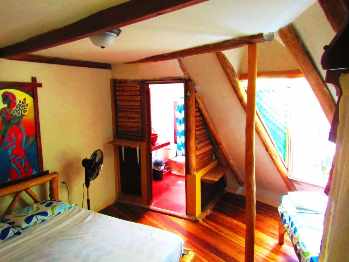 Bed and Breakfast Se Ua Manzanillo  Zewnętrze zdjęcie